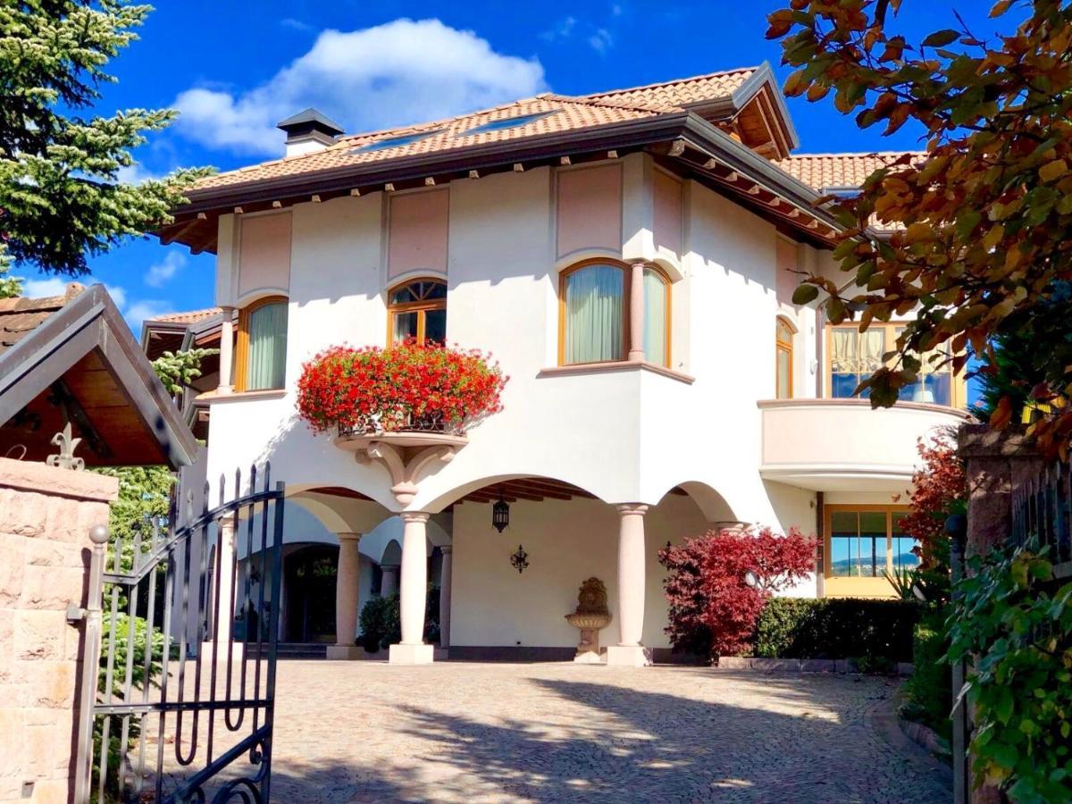 Appartamento Le Colonne - Relais Villa Quercia Tassullo エクステリア 写真